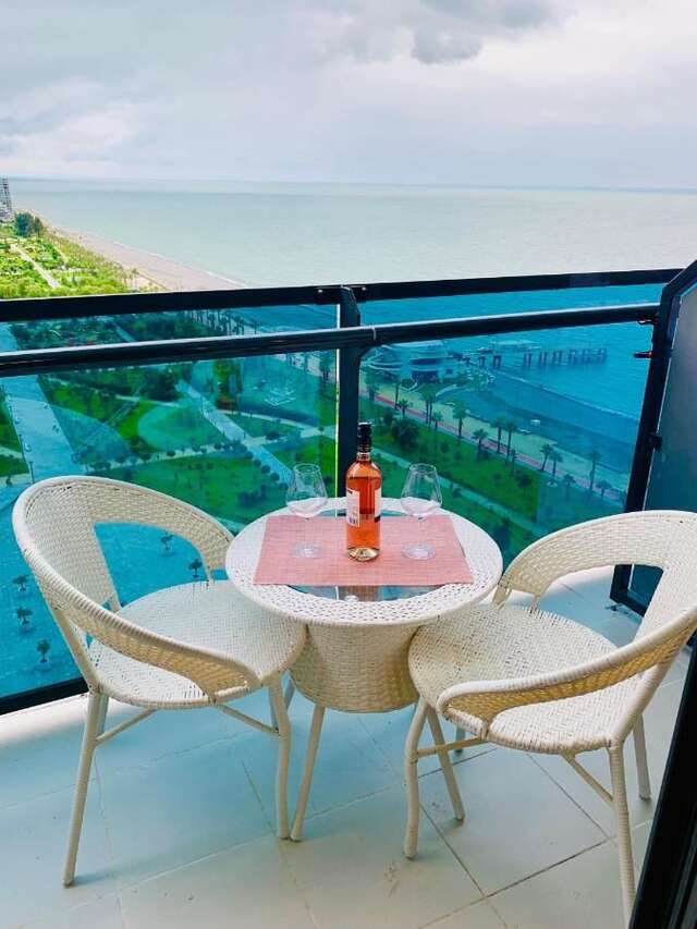 Апарт-отели Sea view apartments Orbi Beach Tower Батуми-6